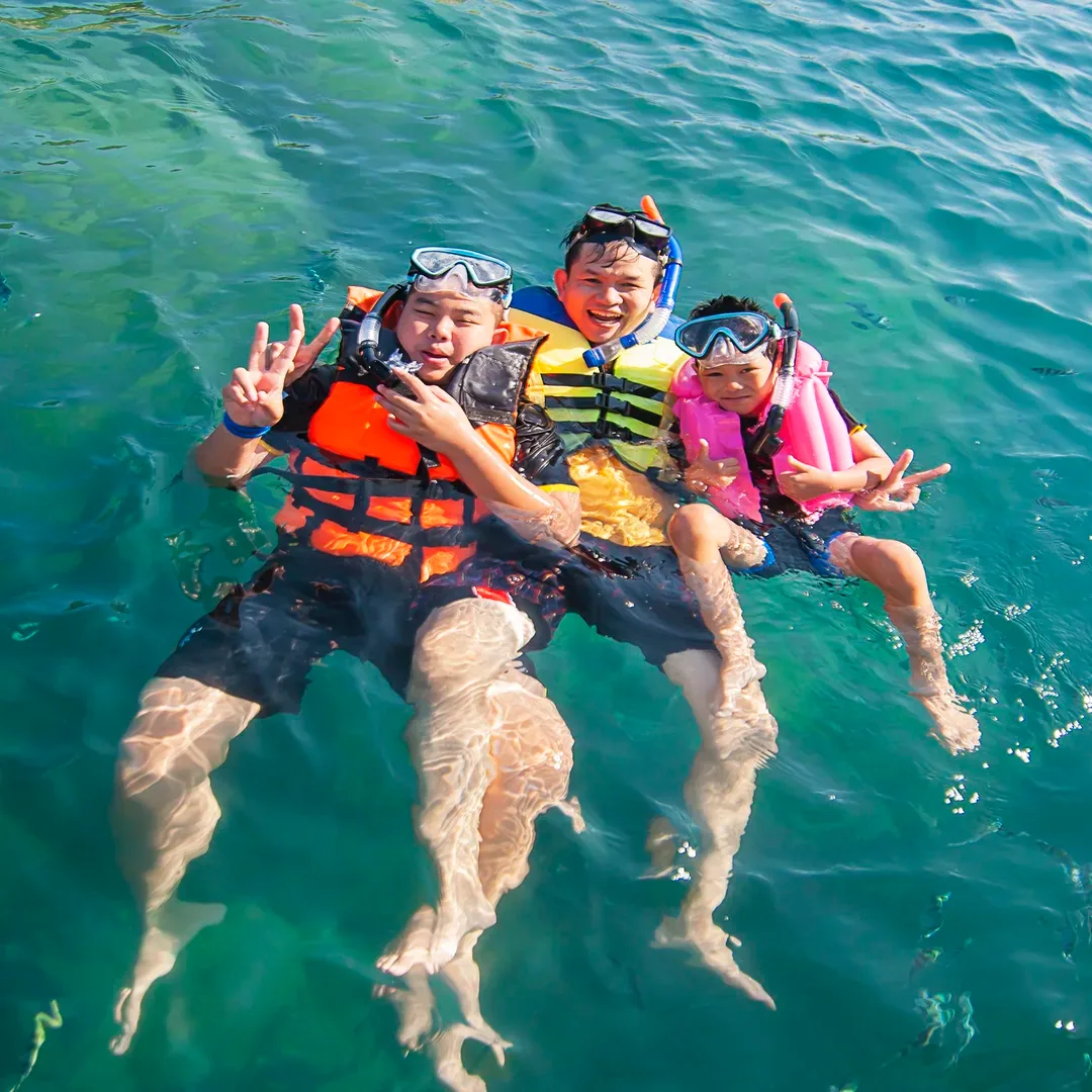 Island-hopping by longtail, Phuket & Krabi